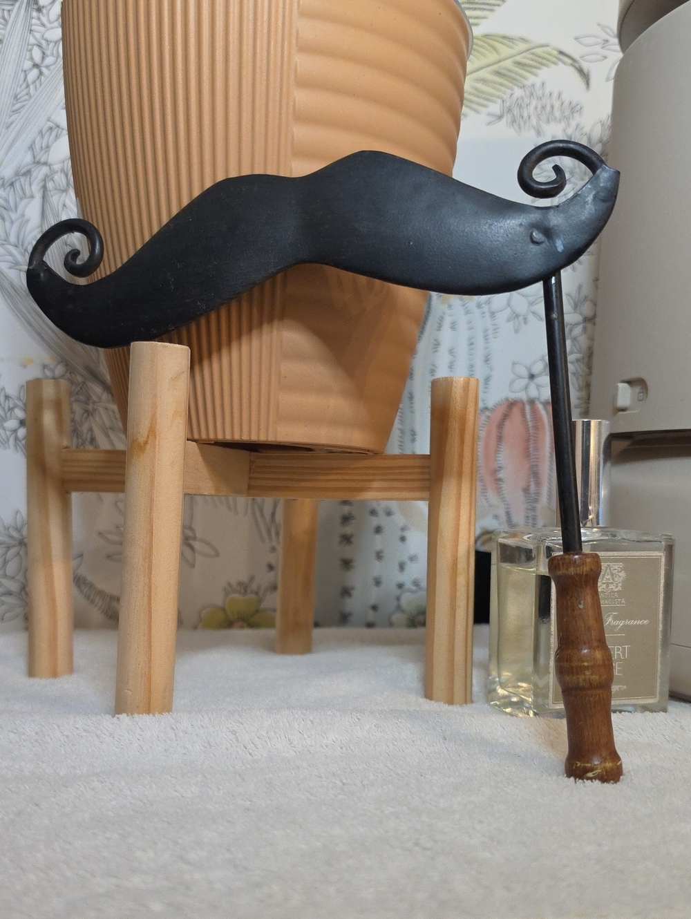 Black Metal Mustache with Wooden Handle